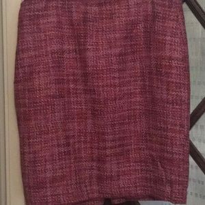 Pink tweed fully lined skirt